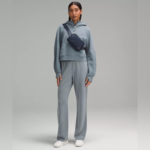 Lululemon Everywhere Belt Bag 1L Metal Hardware- True Navy/ Silver - Picture 9 of 9